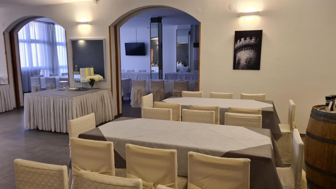 PEDA Hotel Ristorante Pizzeria Colletorto Esterno foto