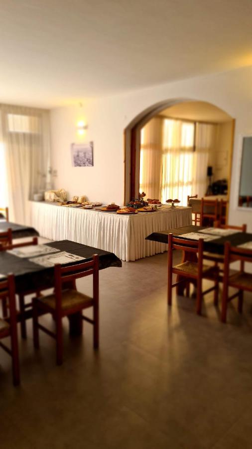 PEDA Hotel Ristorante Pizzeria Colletorto Esterno foto